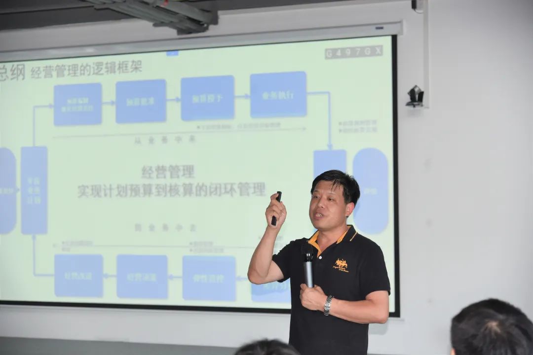 曾長進(jìn).JPG